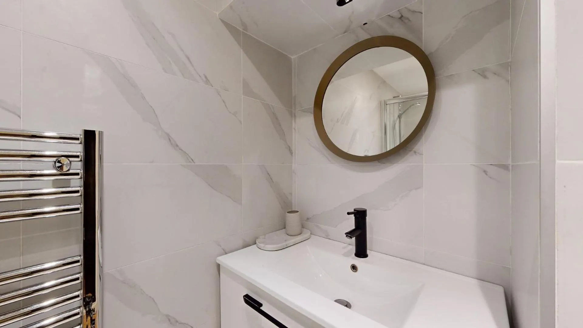 256 Rosiers - Superb In Paris. Παρίσι